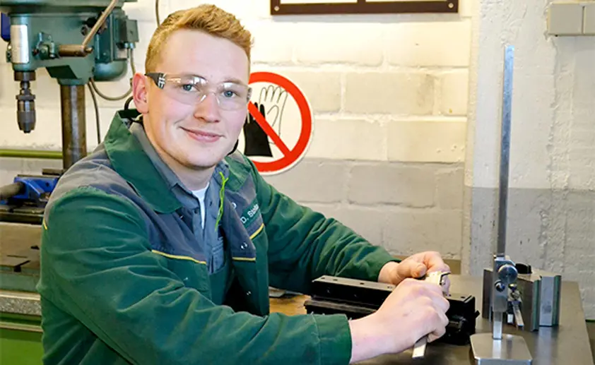 Dennis Stolte, Auszubildender Industriemechaniker Dennis Stolte, Auszubildender Industriemechaniker