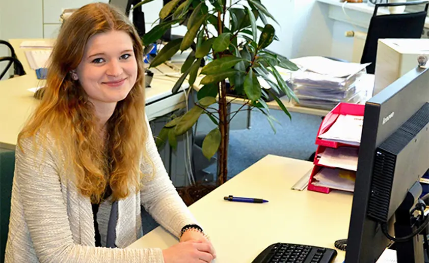Maresa Boßmann, duale Studentin im Bereich Betriebswirtschaftslehre Maresa Boßmann, duale Studentin im Bereich Betriebswirtschaftslehre